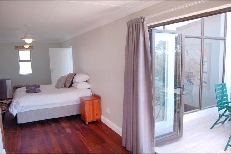 8 Bedroom Property for Sale in Grootbrakhoogte Western Cape